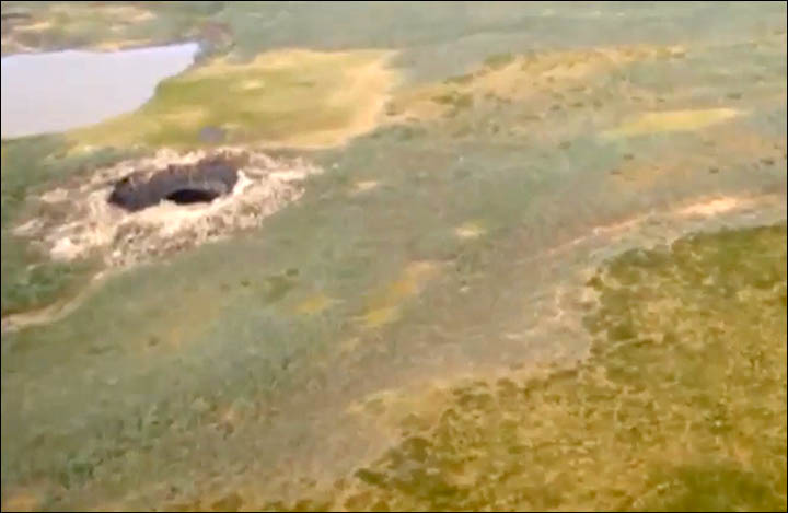 Giant Hole appears at ‘World’s End’ Siberia 